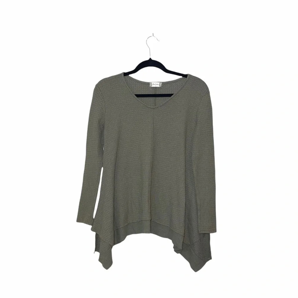 Altar’d State Olive Green Waffle Knit Asymmetrical Hem Top Small Women’s